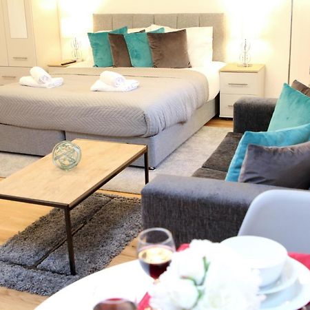 High Spec Luxury Studio Apartment In Sydenham London Bagian luar foto